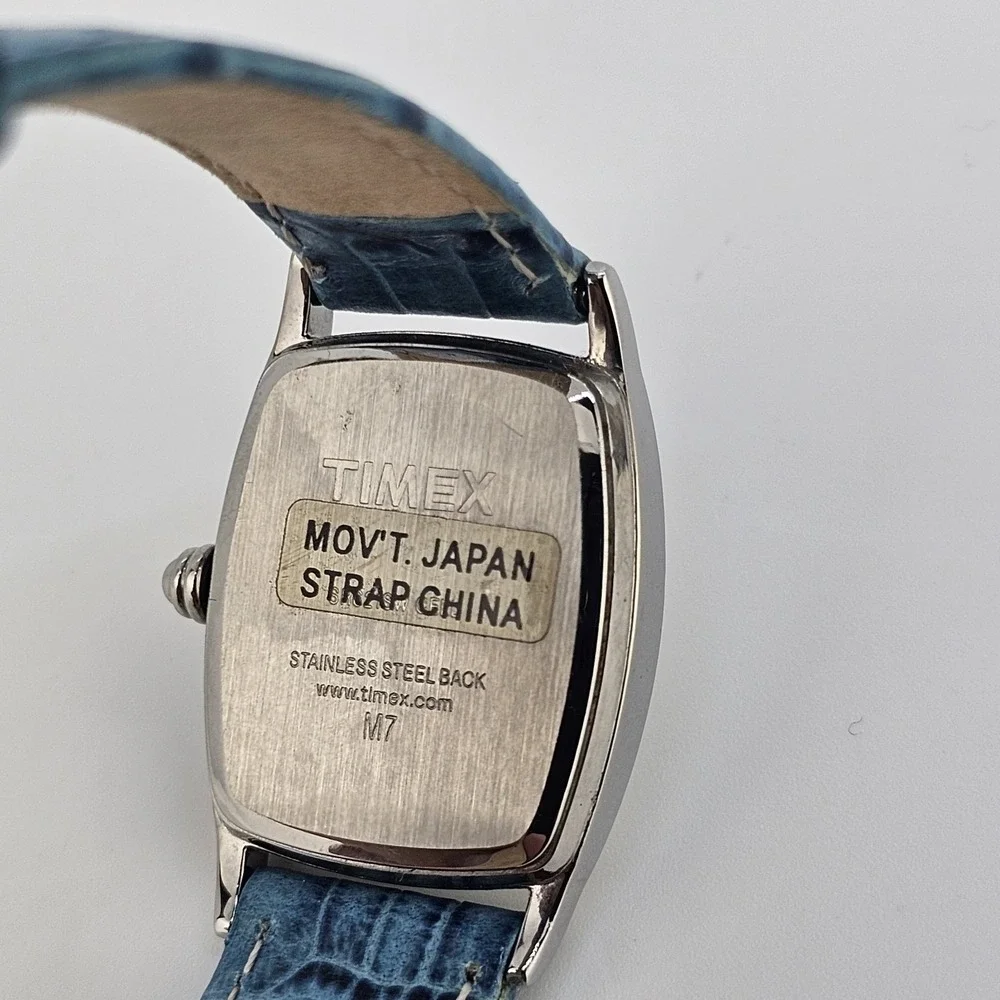 Timex‎ Women's Analog Watch 22MM Gray Dial Blue Leather Bands New Battery